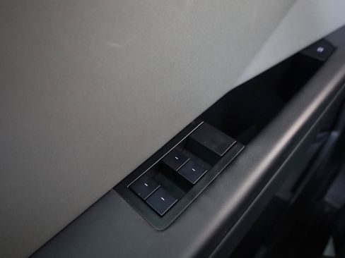 Used 2024 Tesla Cybertruck Cyberbeast AWD/4WD image 37