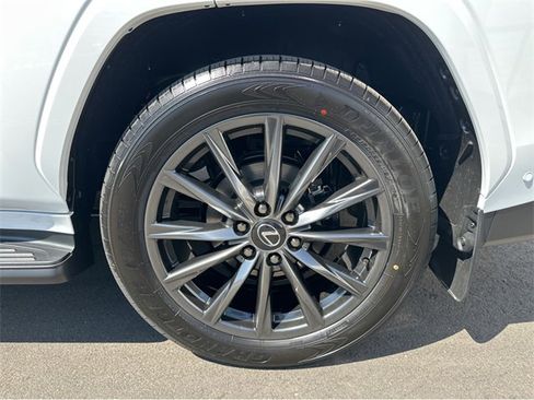 New 2025 Lexus LX 700h F Sport image 39