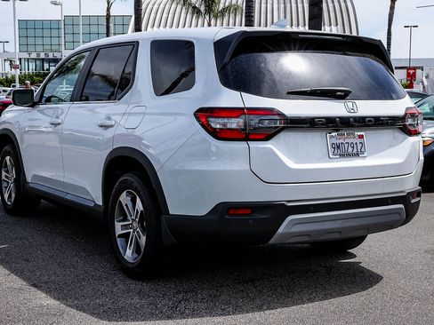 Certified 2024 Honda Pilot EX-L image 4