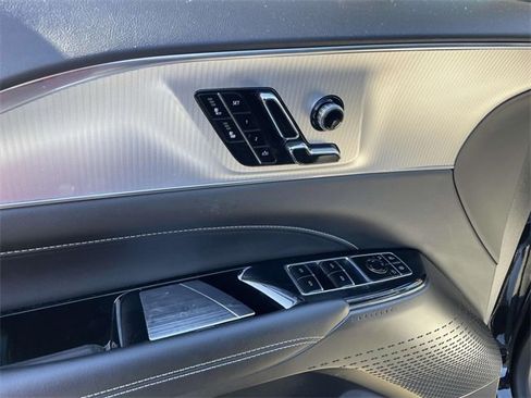 Used 2024 Cadillac Lyriq Tech image 18