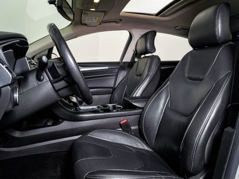 Used 2015 Ford Fusion Titanium image 17