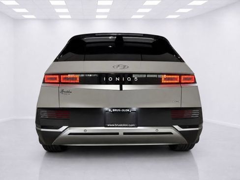 Used 2023 Hyundai Ioniq 5 SEL AWD/4WD image 8