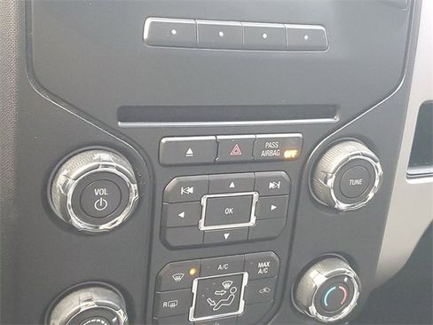 Used 2014 Ford F150 XLT w/ Equipment Group 302A Luxury image 20