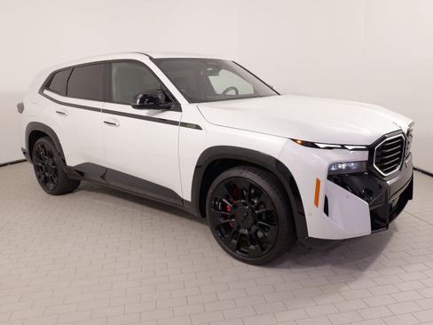Used 2025 BMW XM AWD/4WD image 8