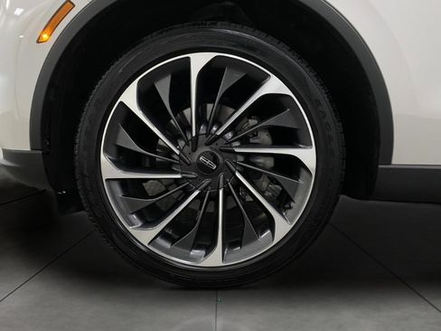 Used 2025 Lincoln Aviator Reserve w/ Equipment Group 201A AWD/4WD image 4