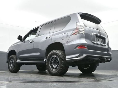 Used 2023 Lexus GX 460 Premium AWD/4WD image 18