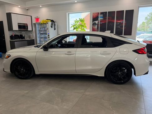 Used 2025 Honda Civic Sport image 4