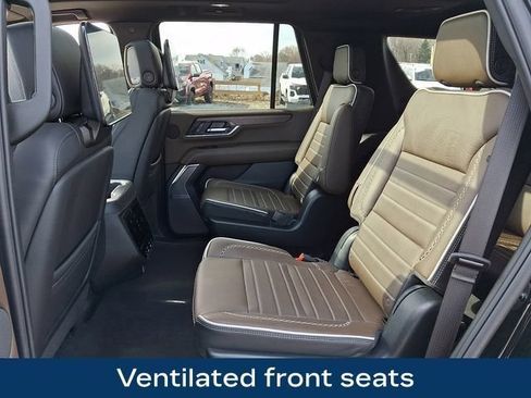 Used 2025 GMC Yukon Denali Ultimate AWD/4WD image 23
