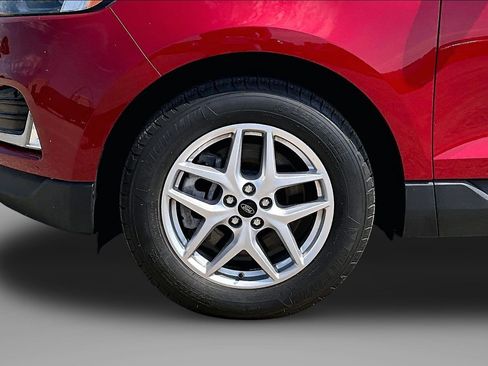 Used 2024 Ford Edge SEL w/ Convenience Package AWD/4WD image 9