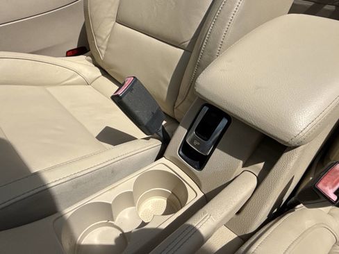 Used 2012 Volkswagen Eos Lux image 38