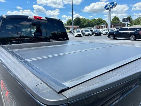 Used 2018 Ford F250 Lariat w/ FX4 Off-Road Package AWD/4WD image 13