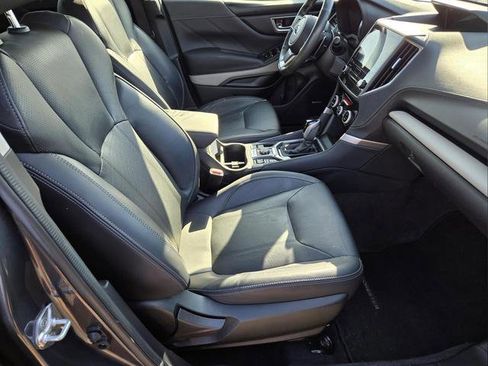 Used 2023 Subaru Forester Limited image 28