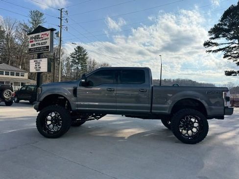 Used 2022 Ford F250 Lariat w/ Lariat Ultimate Package image 9