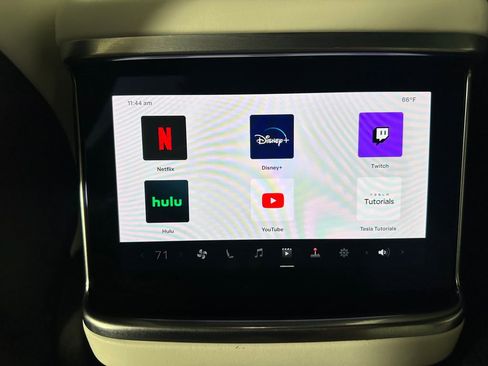Used 2022 Tesla Model X AWD/4WD image 26