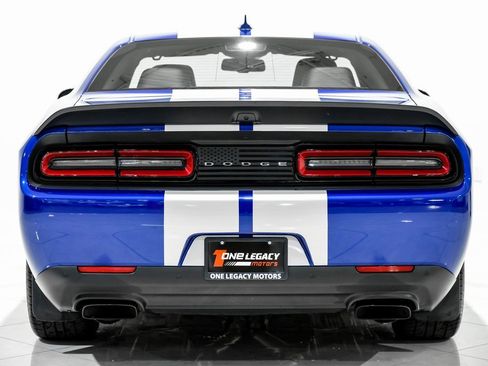 Used 2019 Dodge Challenger SRT Hellcat Redeye image 7