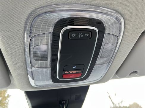 Used 2025 Hyundai Kona SE image 30