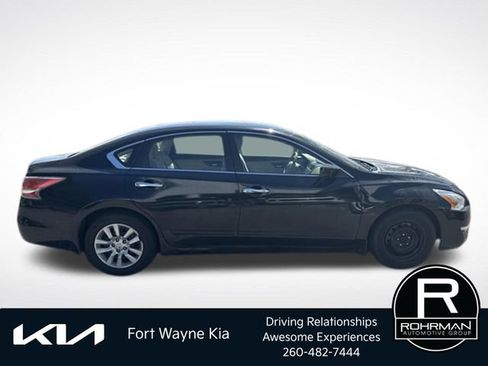 Used 2015 Nissan Altima 2.5 S w/ Power Driver Seat Package FWD image 7