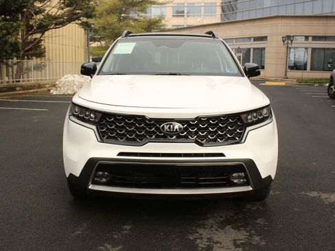 Used 2021 Kia Sorento EX w/ EX AWD X-Line Package image 3