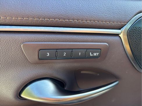 Used 2021 Lexus ES 350 Ultra Luxury w/ Accessory Package 2 FWD image 24