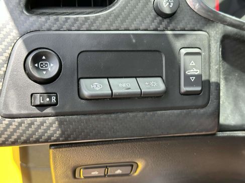 Used 2015 Chevrolet Corvette Z06 w/ 3LZ Preferred Equipment Group RWD image 16