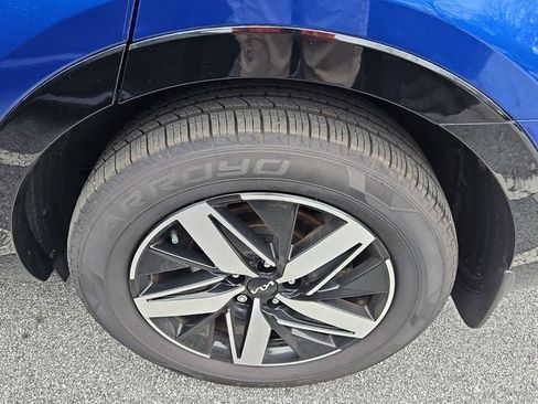 Used 2022 Kia Sorento EX image 14