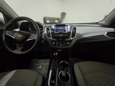 Used 2020 Chevrolet Equinox LT AWD/4WD image 16