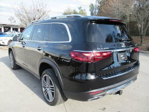 Used 2025 Mercedes-Benz GLS 450 4MATIC image 5