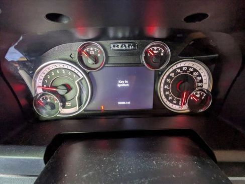 Used 2018 RAM 1500 Big Horn AWD/4WD image 11