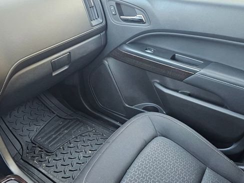 Used 2022 GMC Canyon Elevation image 12