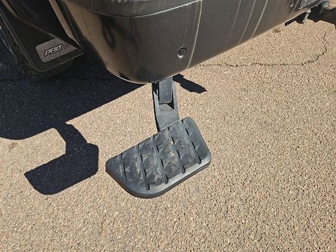 Used 2023 Nissan Titan PRO-4X w/ Pro-4x Utility Package image 15