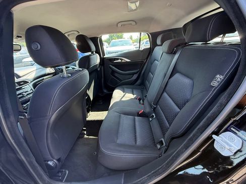 Used 2018 INFINITI QX30 FWD image 21