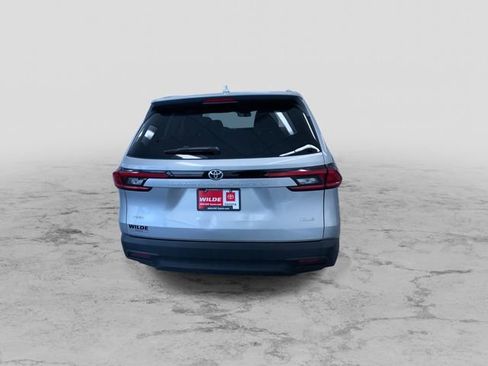 Certified 2025 Toyota Grand Highlander AWD image 9