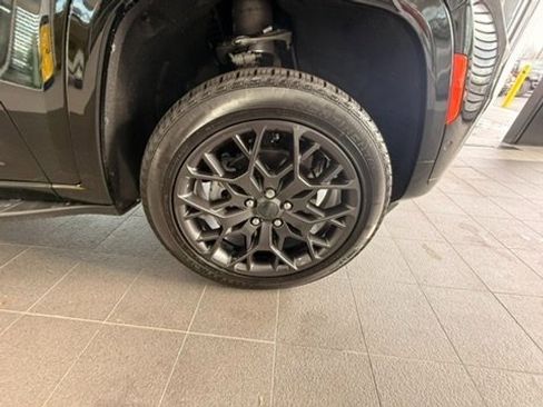 Certified 2024 Jeep Grand Cherokee L Summit image 60