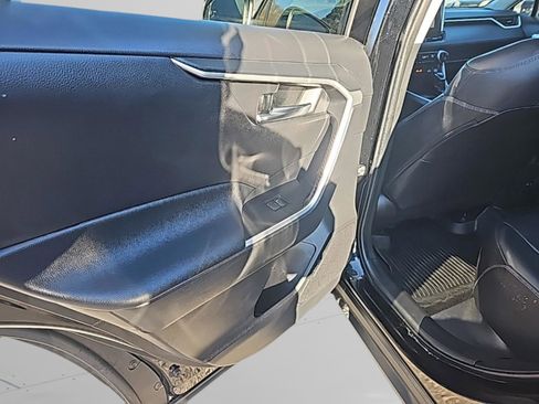 Used 2024 Toyota RAV4 XLE Premium image 30
