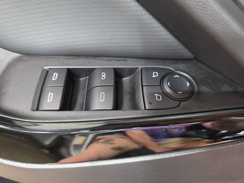 Used 2025 Chevrolet Equinox LT w/ Safety and Technology Package AWD/4WD image 26