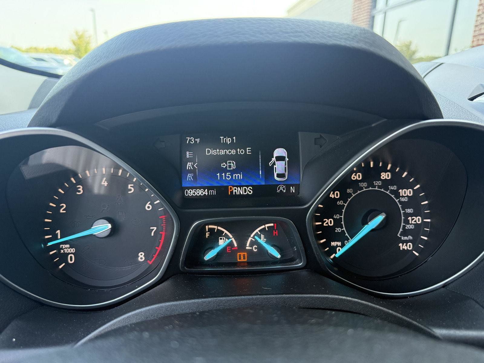 Used 2017 Ford Escape SE w/ Equipment Group 201A FWD image 5