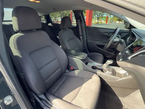 Used 2021 Chevrolet Malibu LT FWD image 23