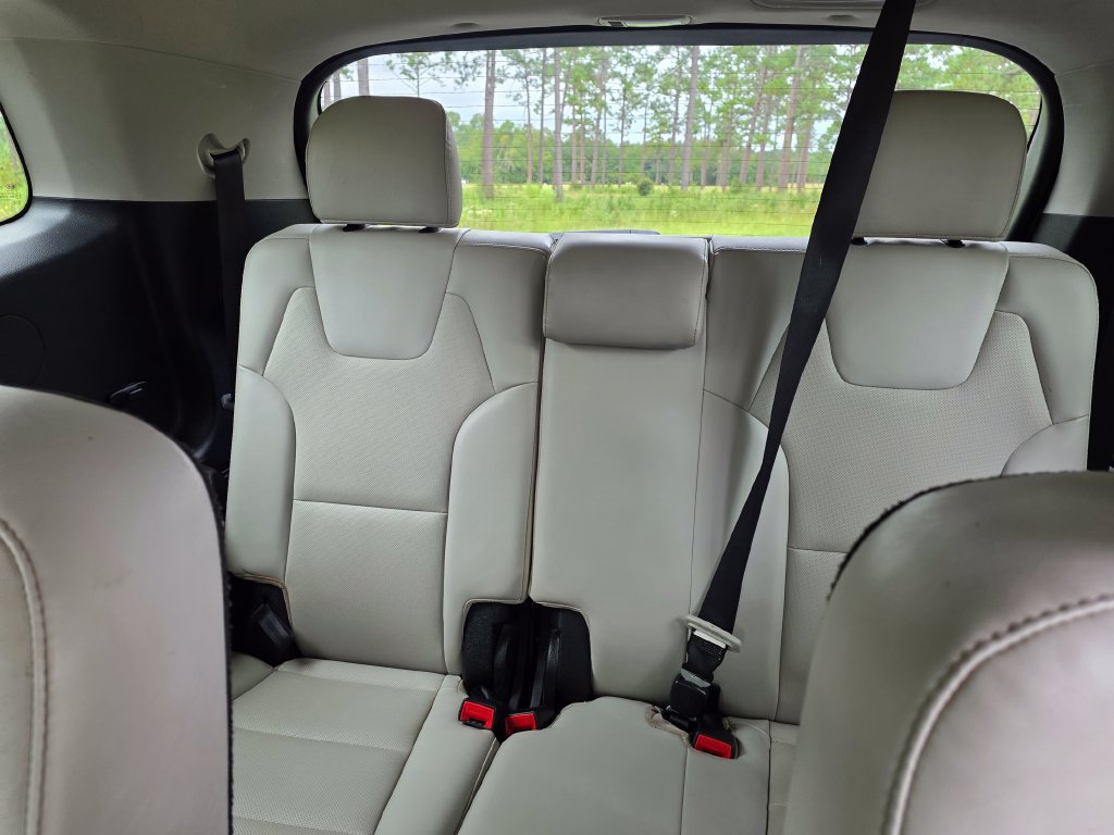 Used 2020 Kia Telluride S FWD image 19
