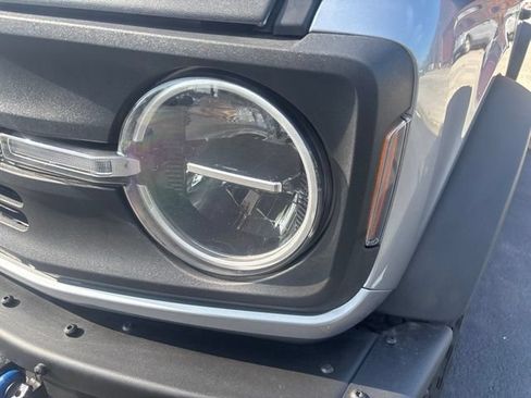 Used 2022 Ford Bronco Black Diamond AWD/4WD image 2