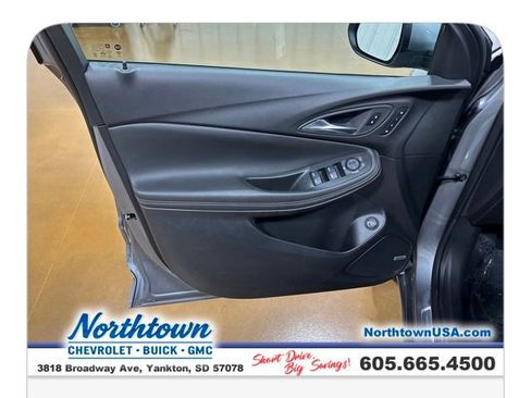 Used 2025 Buick Encore GX Avenir w/ Avenir Technology Package image 10
