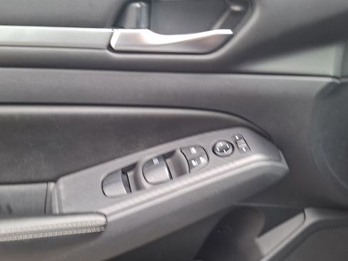 Used 2022 Nissan Altima 2.5 SV FWD image 17