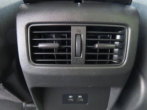 Used 2023 Nissan Rogue SV AWD/4WD image 31