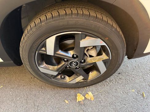 New 2026 Hyundai Venue SEL image 9