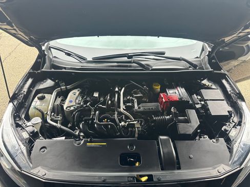 Used 2025 Nissan Sentra SV image 32