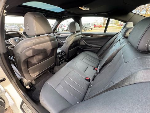 Used 2023 BMW 530e xDrive image 22