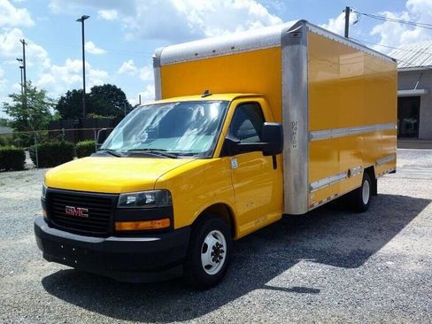 Used 2021 GMC Savana 3500 Extended w/ Power Convenience Package image 3