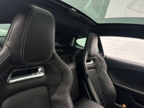 Used 2018 Jaguar F-TYPE R-Dynamic image 17