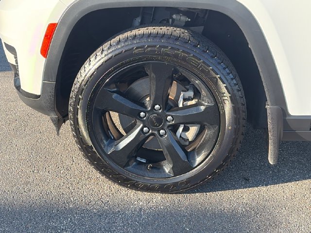 Used 2021 Jeep Grand Cherokee L Laredo AWD/4WD image 25