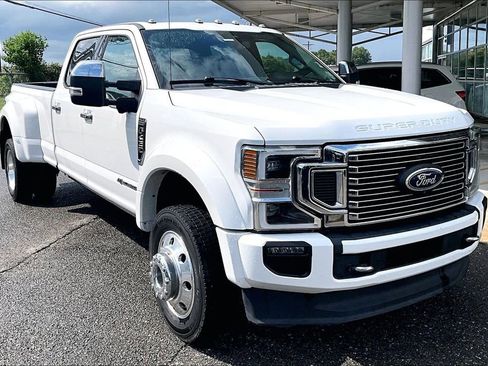 Used 2021 Ford F450 Platinum w/ FX4 Off-Road Package AWD/4WD image 3