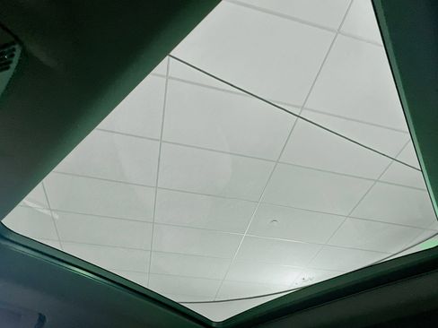 Used 2025 BMW X2 xDrive28i image 25